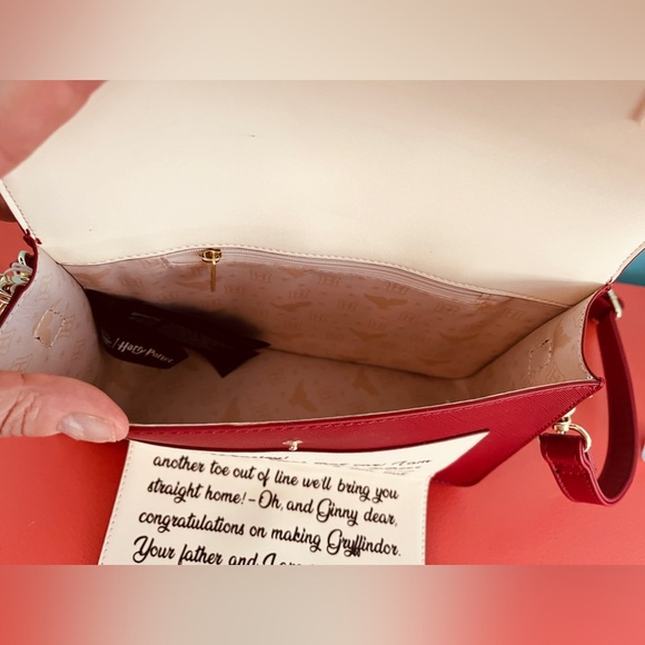 Loungefly Harry Potter Ron Weasley Howler Mail Crossbody Bag HTF Hogwarts NWT - Picture 4 of 5